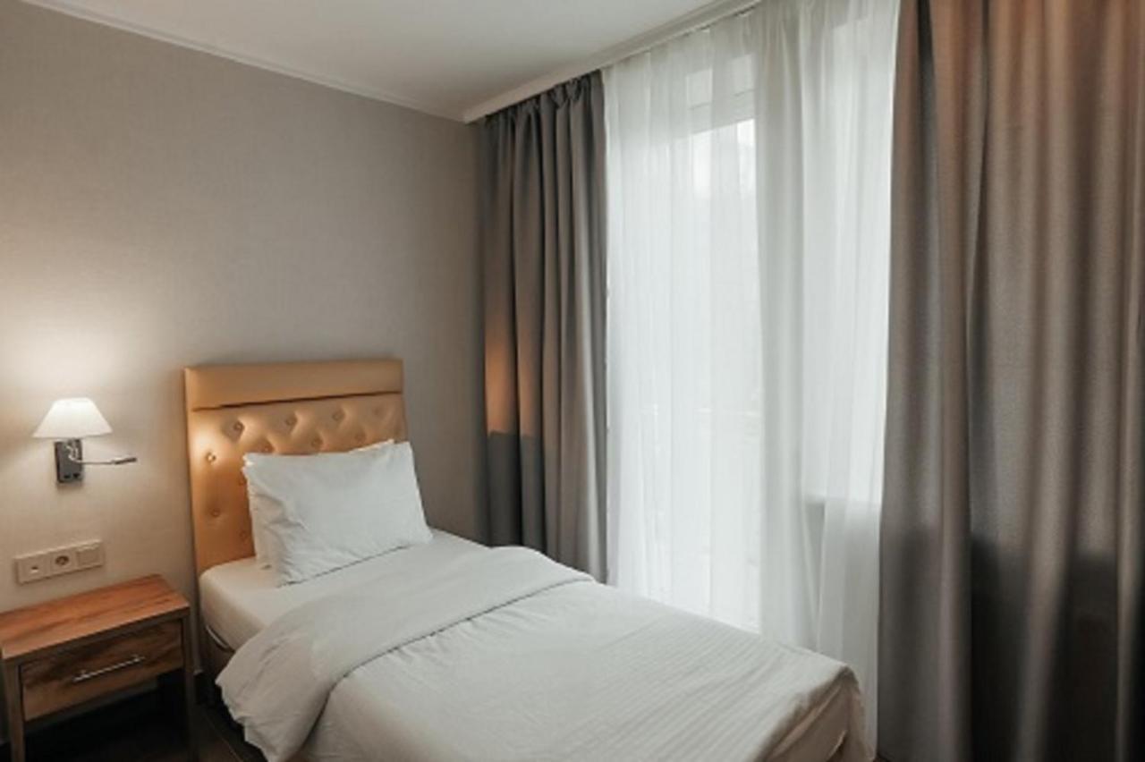Amza Park Hotel Gagry Eksteriør bilde